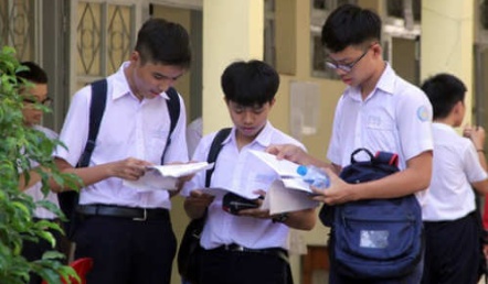 Đề thi tuyển sinh môn Toán vào lớp 10 năm 2020 Phú Yên